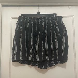 Stripped shorts